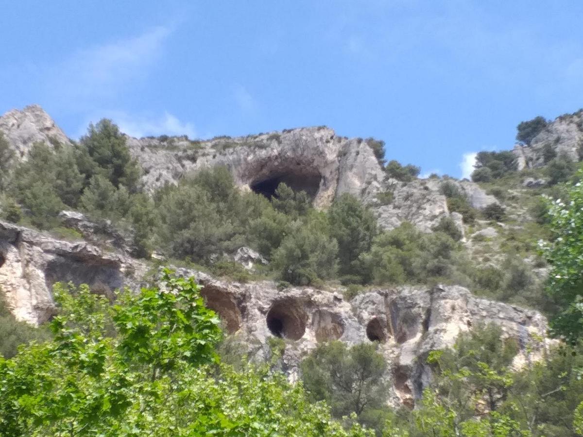 Maison Au Coeur De Fontaine De Vaucluse, Nichee Sur Le Rocher Et Surplombant La Sorgue ภายนอก รูปภาพ