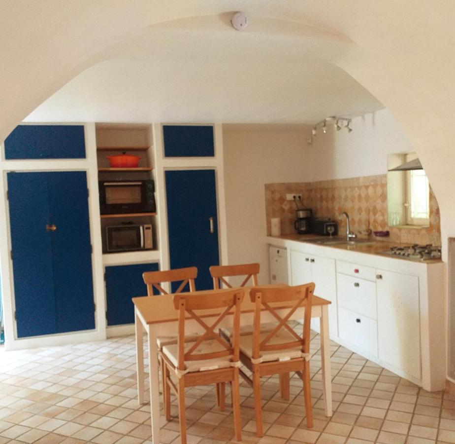 Maison Au Coeur De Fontaine De Vaucluse, Nichee Sur Le Rocher Et Surplombant La Sorgue ภายนอก รูปภาพ